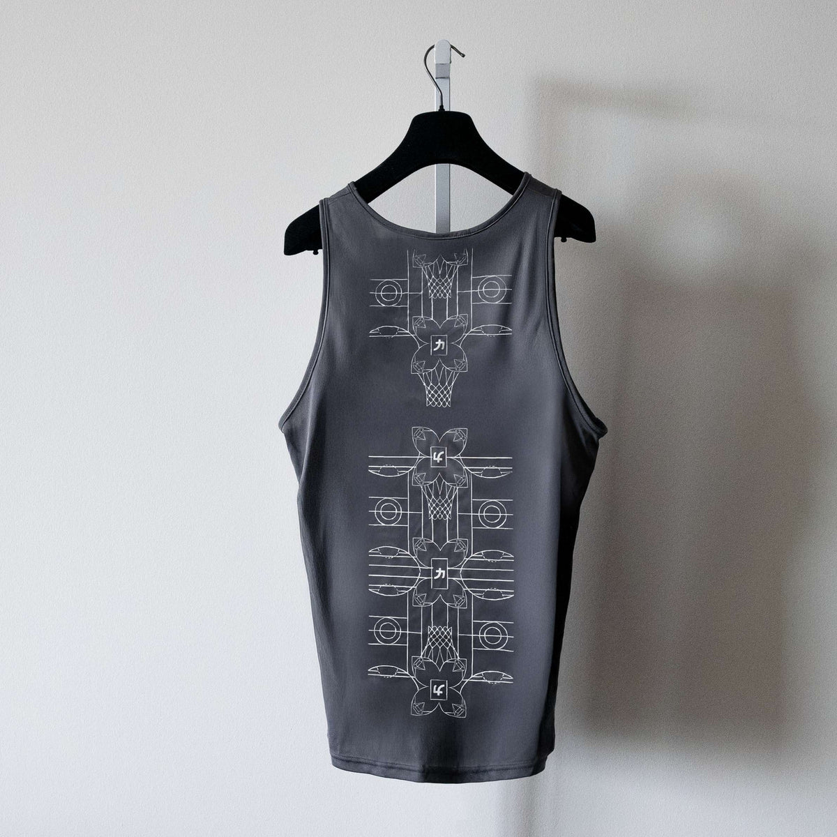 Graphite Signature Tank